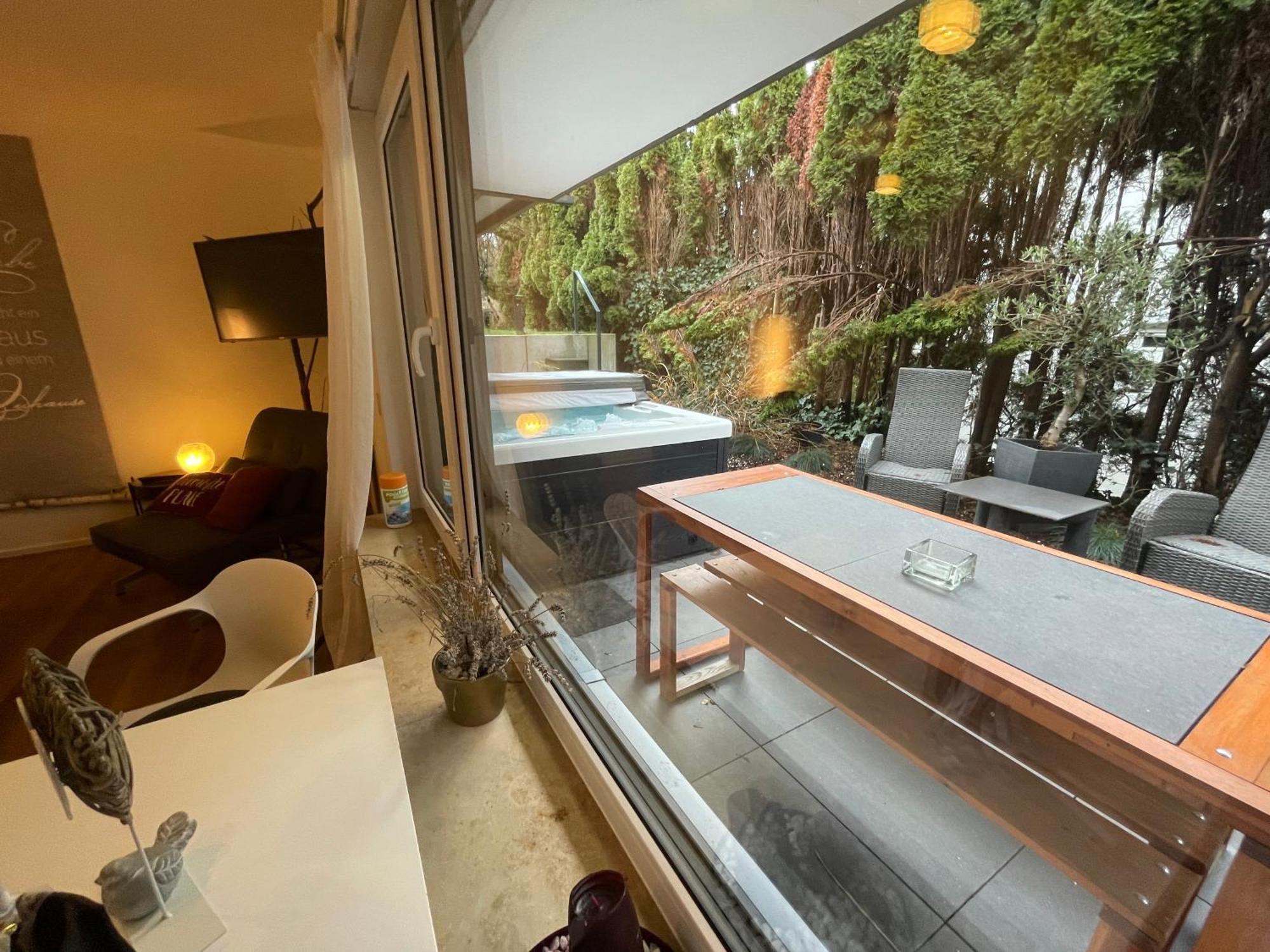 Rosmarin - Kuschelige Fewo - Romantik & Entspannung Im Whirlpool Auf Privater Terrasse, Ruhe & Hund Willkommen - By Ferienwohnenamsee - Uberlingen Zewnętrze zdjęcie