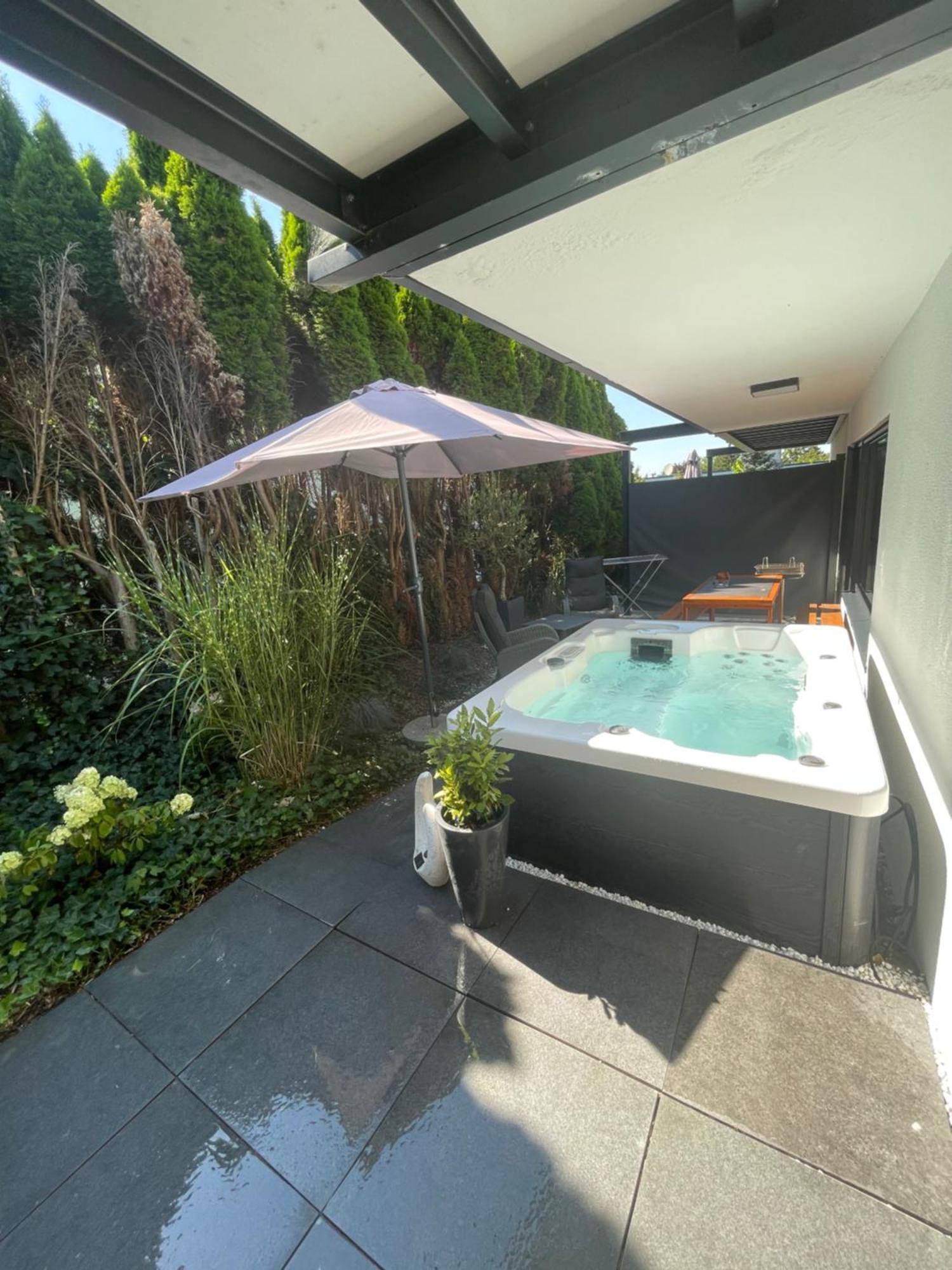 Rosmarin - Kuschelige Fewo - Romantik & Entspannung Im Whirlpool Auf Privater Terrasse, Ruhe & Hund Willkommen - By Ferienwohnenamsee - Uberlingen Zewnętrze zdjęcie